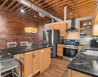 951 Liberty Ave - Photo Thumbnail 3