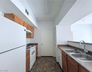 6650 W Warm Springs Road - Photo Thumbnail 6