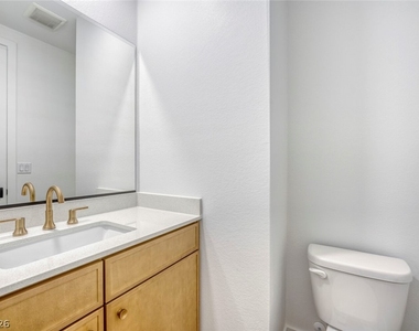 1041 Soaring Sage Avenue - Photo Thumbnail 9