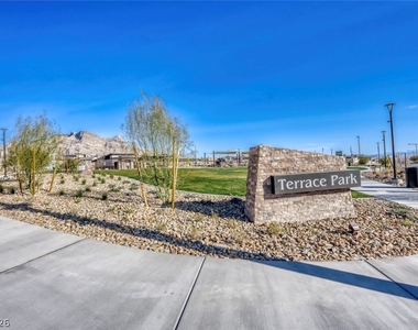 1041 Soaring Sage Avenue - Photo Thumbnail 24