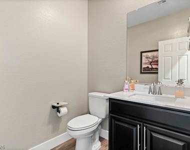 7036 Denio Island Street - Photo Thumbnail 14