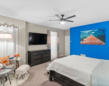 7036 Denio Island Street - Photo Thumbnail 20