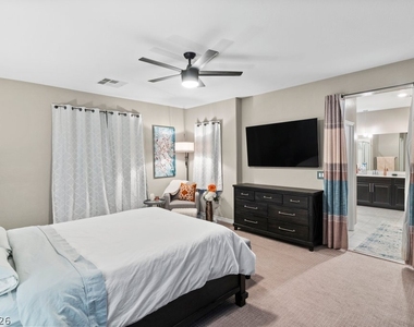 7036 Denio Island Street - Photo Thumbnail 19