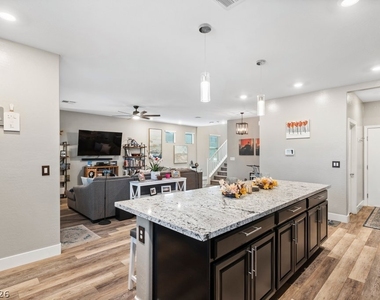 7036 Denio Island Street - Photo Thumbnail 11