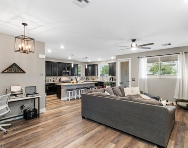 7036 Denio Island Street - Photo Thumbnail 4