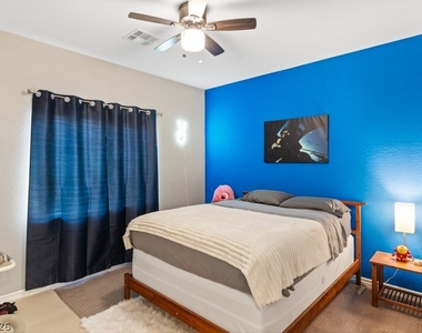 7036 Denio Island Street - Photo Thumbnail 24