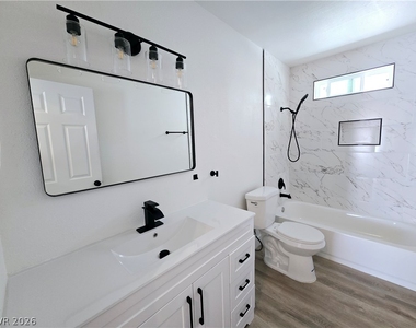 1083 E Calvada Boulevard - Photo Thumbnail 13