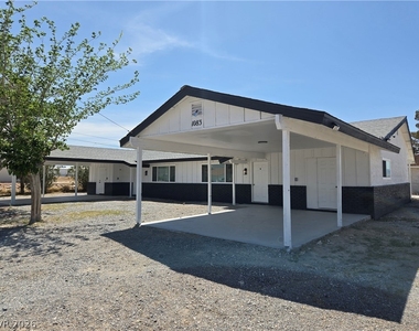 1083 E Calvada Boulevard - Photo Thumbnail 1