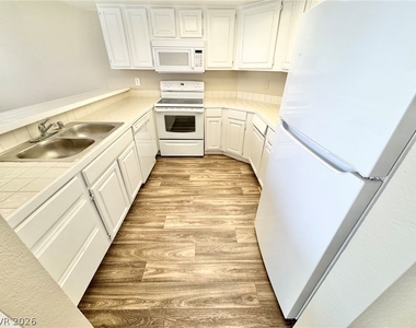 6250 W Flamingo Road - Photo Thumbnail 1