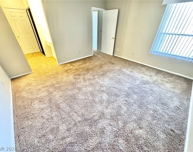 6250 W Flamingo Road - Photo Thumbnail 7