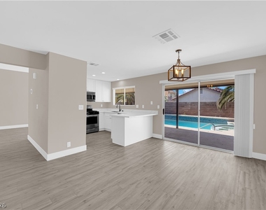 7727 Scoby Court - Photo Thumbnail 9