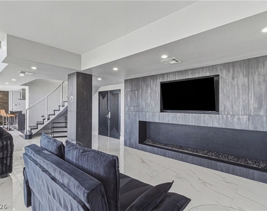 3111 Bel Air Drive - Photo Thumbnail 10