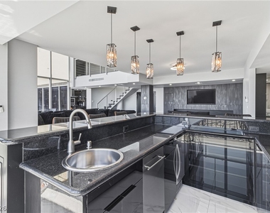 3111 Bel Air Drive - Photo Thumbnail 7