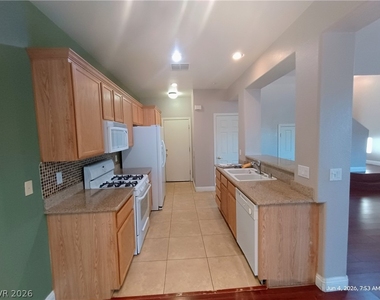 9756 Wailings Avenue - Photo Thumbnail 4