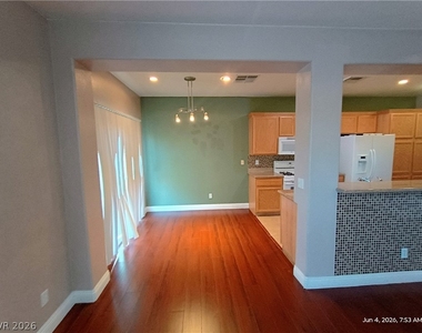 9756 Wailings Avenue - Photo Thumbnail 3