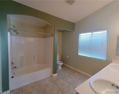 9756 Wailings Avenue - Photo Thumbnail 8