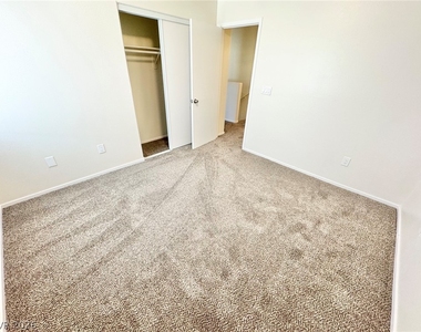 8745 Tomnitz Avenue - Photo Thumbnail 9
