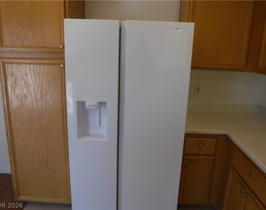 10680 Foggy Glen Avenue - Photo Thumbnail 7