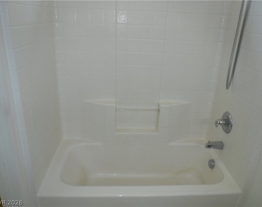10680 Foggy Glen Avenue - Photo Thumbnail 16