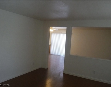 10680 Foggy Glen Avenue - Photo Thumbnail 4