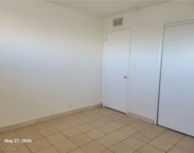 5240 Pebble Beach Boulevard - Photo Thumbnail 15