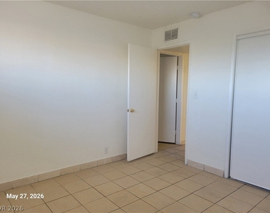 5240 Pebble Beach Boulevard - Photo Thumbnail 14