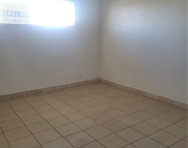5240 Pebble Beach Boulevard - Photo Thumbnail 16