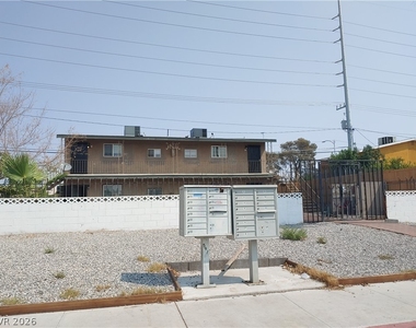 5240 Pebble Beach Boulevard - Photo Thumbnail 2