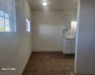 5240 Pebble Beach Boulevard - Photo Thumbnail 9