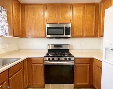 1836 Luna Alegre Street - Photo Thumbnail 7