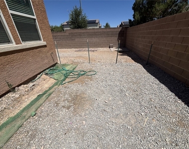 9304 Polwarth Court - Photo Thumbnail 60