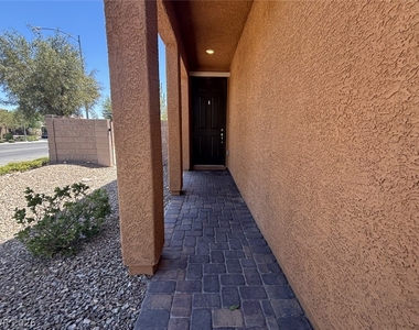 9304 Polwarth Court - Photo Thumbnail 4