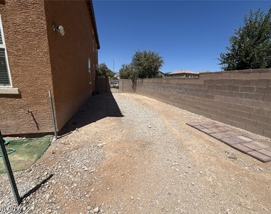9304 Polwarth Court - Photo Thumbnail 62