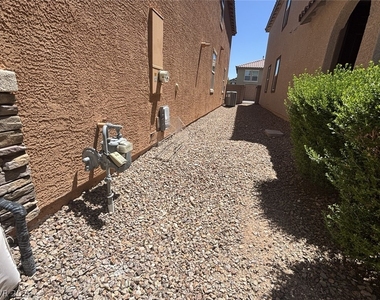 9304 Polwarth Court - Photo Thumbnail 20
