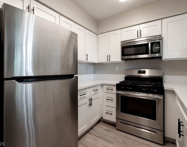 1501 Living Desert Drive - Photo Thumbnail 9