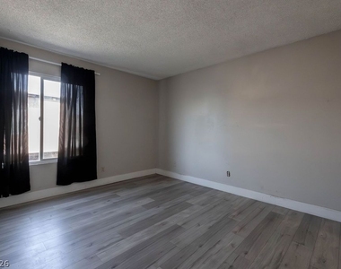 1501 Living Desert Drive - Photo Thumbnail 16