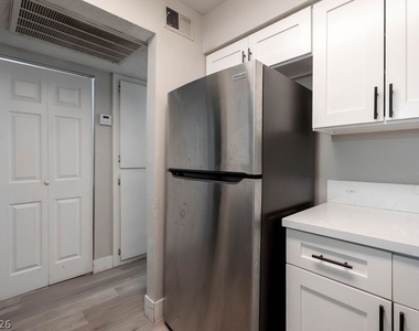 1501 Living Desert Drive - Photo Thumbnail 11