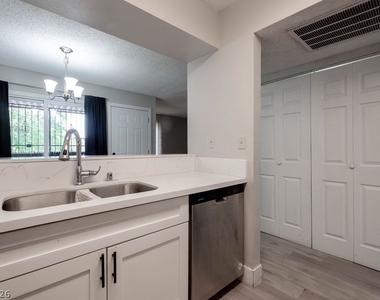 1501 Living Desert Drive - Photo Thumbnail 10