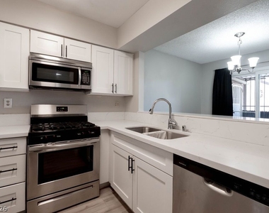 1501 Living Desert Drive - Photo Thumbnail 8