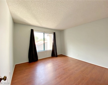 1575 W Warm Springs Road - Photo Thumbnail 9
