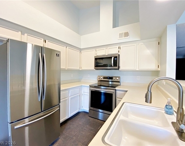 1575 W Warm Springs Road - Photo Thumbnail 32