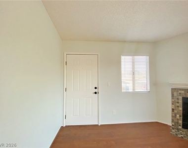 1575 W Warm Springs Road - Photo Thumbnail 35
