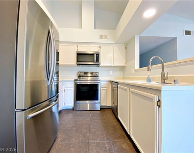 1575 W Warm Springs Road - Photo Thumbnail 11