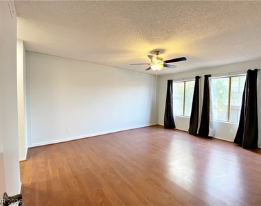 1575 W Warm Springs Road - Photo Thumbnail 10