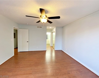 1575 W Warm Springs Road - Photo Thumbnail 38