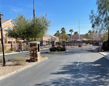 10147 Aspen Rose Street - Photo Thumbnail 27