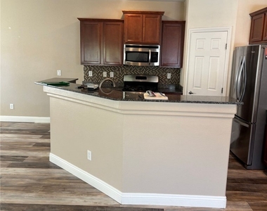 10147 Aspen Rose Street - Photo Thumbnail 5