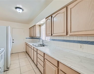 1132 Pahor Drive - Photo Thumbnail 7