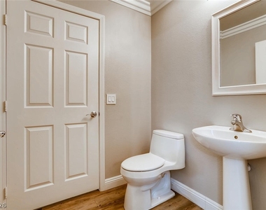 19 Agate Avenue - Photo Thumbnail 17