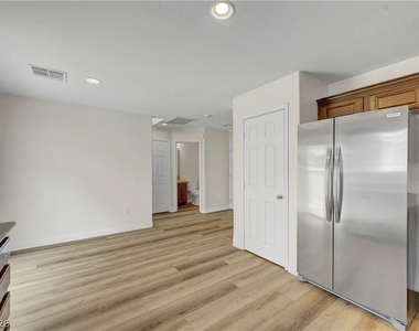 3952 Badgerbrook Street - Photo Thumbnail 16